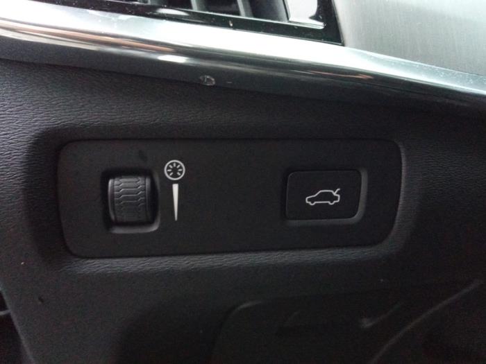 Volvo V90 II 2.0 T5 16V Sloopvoertuig (2017, Grijs)