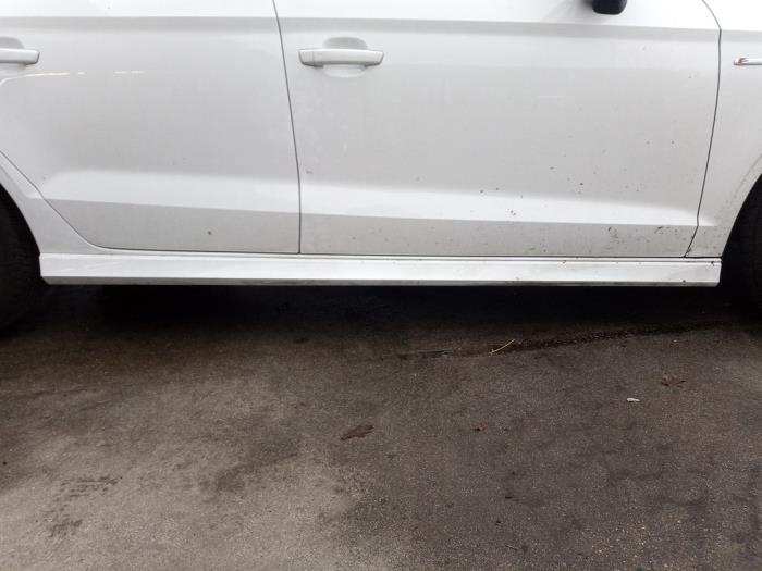 Audi A3 Limousine 1.5 TFSI 16V Sloopvoertuig (2019, Wit)