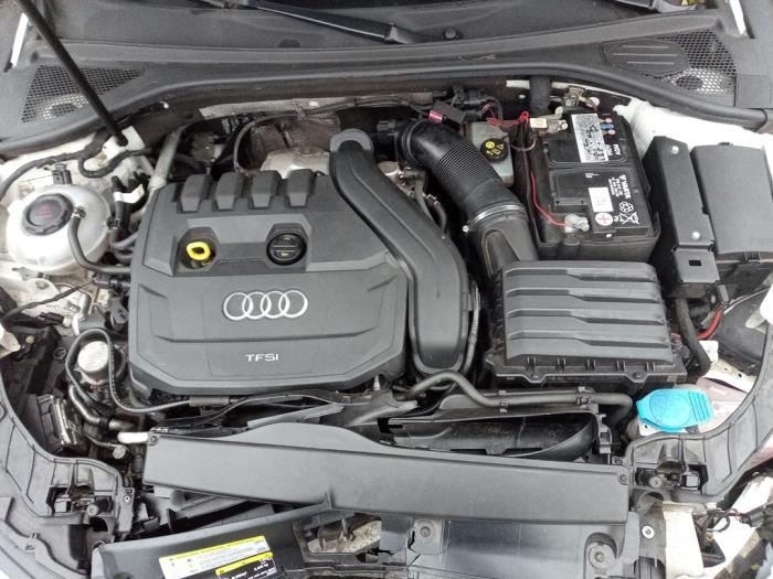 Audi A3 Limousine 1.5 TFSI 16V Sloopvoertuig (2019, Wit)