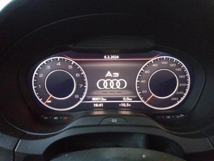 Audi A3 Limousine 1.5 TFSI 16V Sloopvoertuig (2019, Wit)