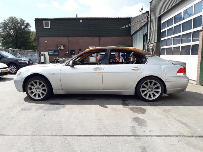 BMW 7 serie 745i,Li 4.4 V8 32V Sloopvoertuig (2002, Grijs)
