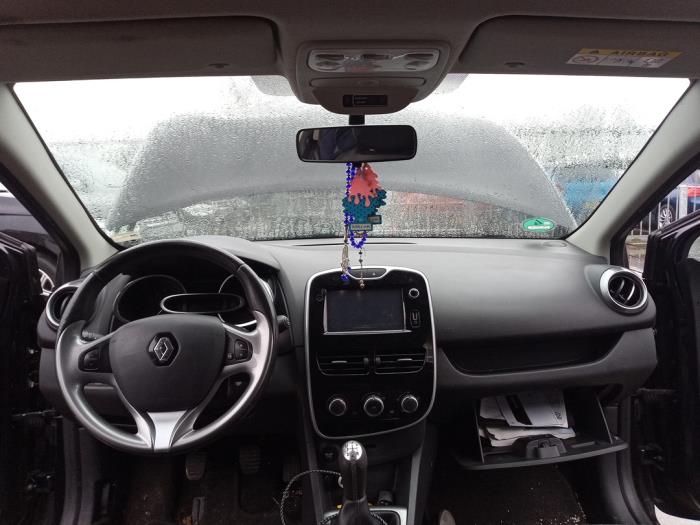 Renault Clio IV 1.5 dCi 90 FAP Sloopvoertuig (2015, Zwart)