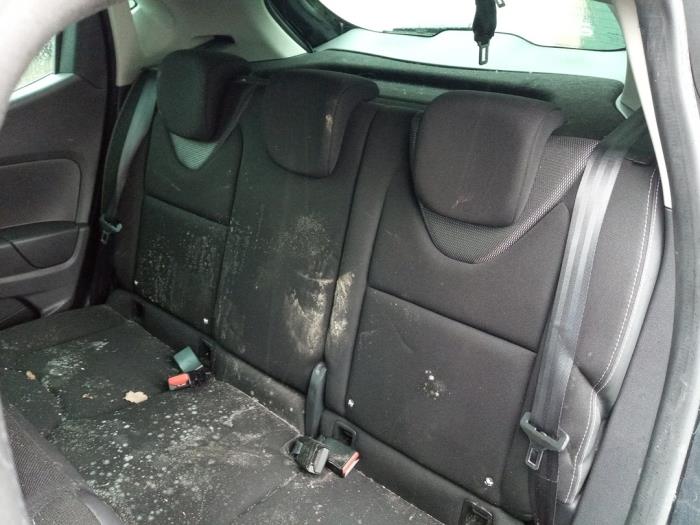 Renault Clio IV 1.5 dCi 90 FAP Sloopvoertuig (2015, Zwart)