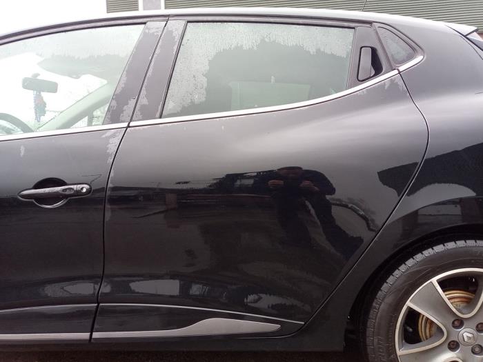 Renault Clio IV 1.5 dCi 90 FAP Sloopvoertuig (2015, Zwart)