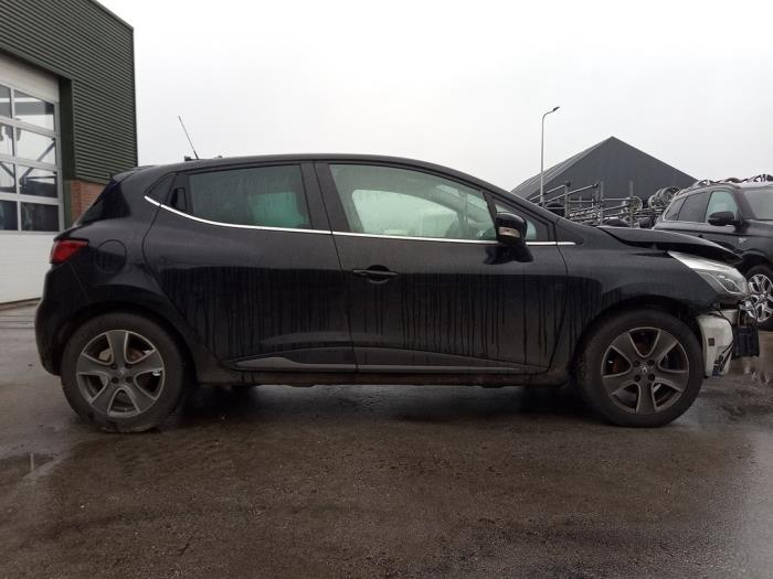 Renault Clio IV 1.5 dCi 90 FAP Sloopvoertuig (2015, Zwart)