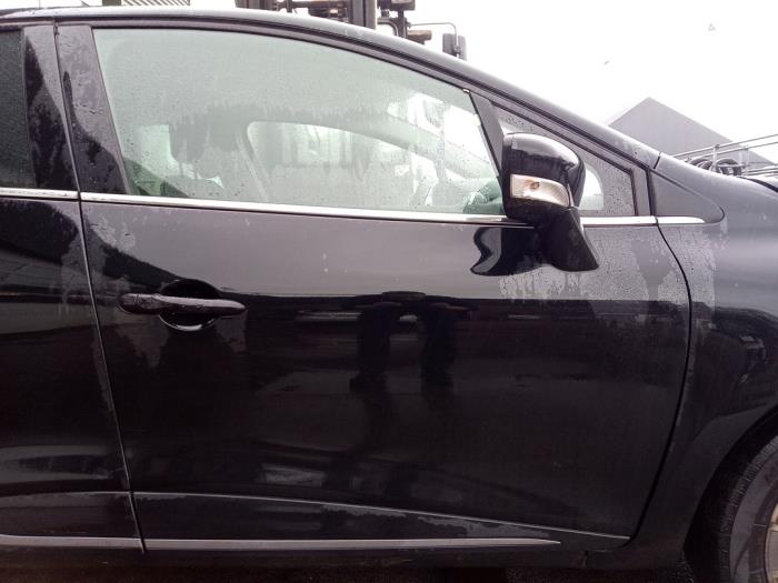 Renault Clio IV 1.5 dCi 90 FAP Sloopvoertuig (2015, Zwart)