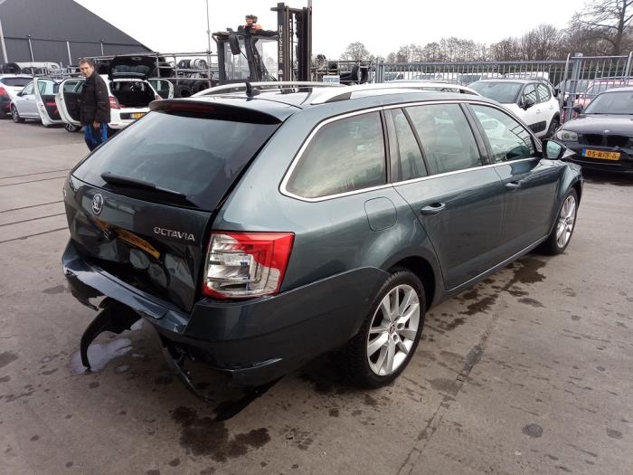 Skoda Octavia Combi 1.5 TSI Evo 16V Sloopvoertuig (2020, Grijs)