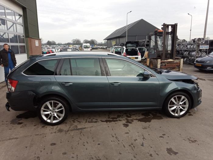 Skoda Octavia Combi 1.5 TSI Evo 16V Sloopvoertuig (2020, Grijs)