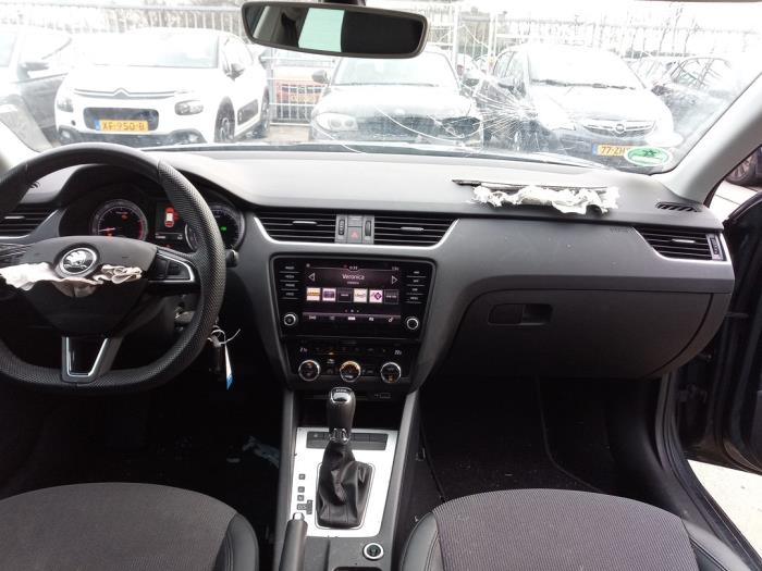 Skoda Octavia Combi 1.5 TSI Evo 16V Sloopvoertuig (2020, Grijs)