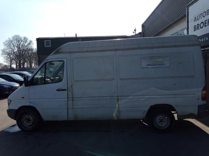 Mercedes Sprinter 2t 210D Sloopvoertuig (1998, Wit)