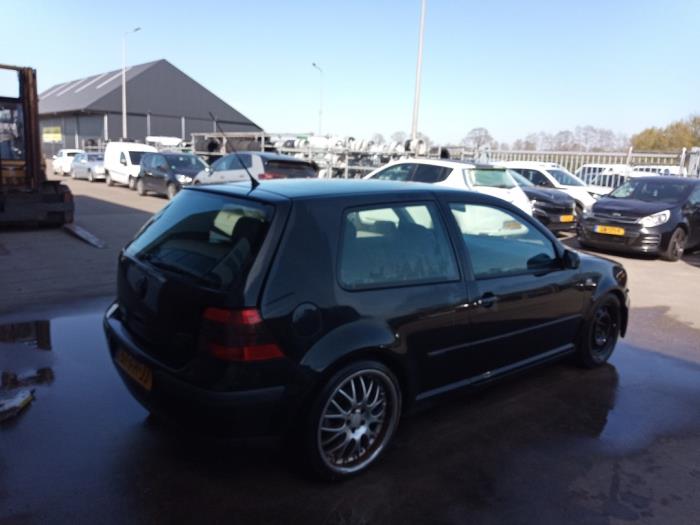 Volkswagen Golf IV 2.0 Sloopvoertuig (2000, Zwart)