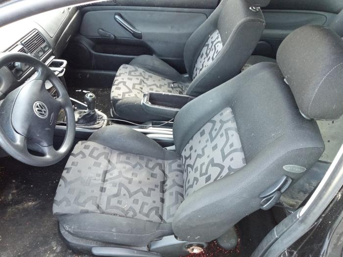 Volkswagen Golf IV 2.0 Sloopvoertuig (2000, Zwart)
