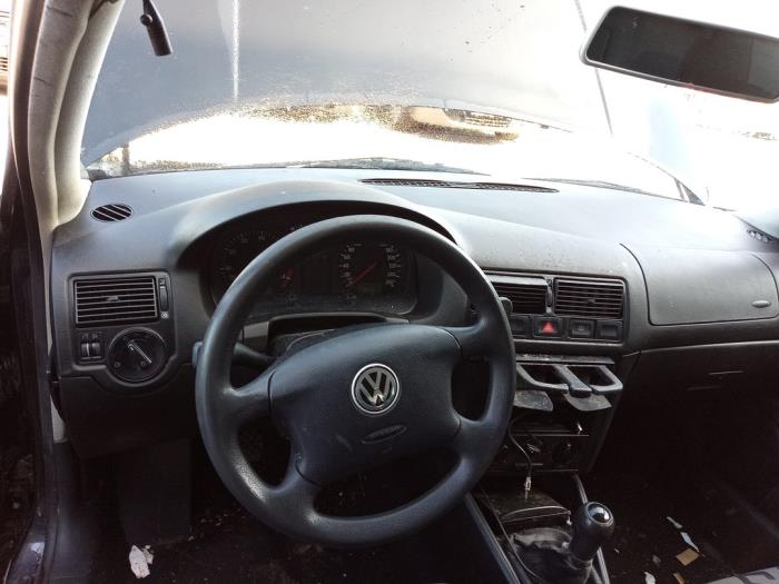 Volkswagen Golf IV 2.0 Sloopvoertuig (2000, Zwart)