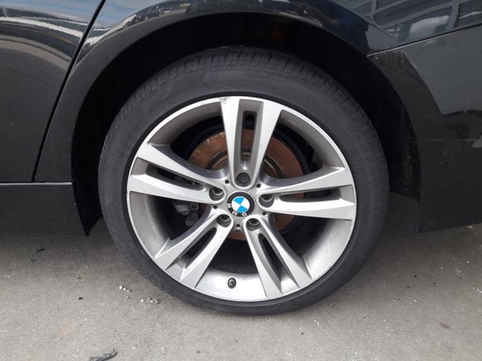 BMW 3 serie 320d 2.0 16V EfficientDynamicsEdition Sloopvoertuig (2017, Zwart)