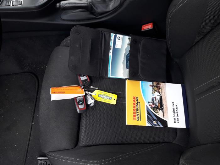 BMW 3 serie 320d 2.0 16V EfficientDynamicsEdition Sloopvoertuig (2017, Zwart)