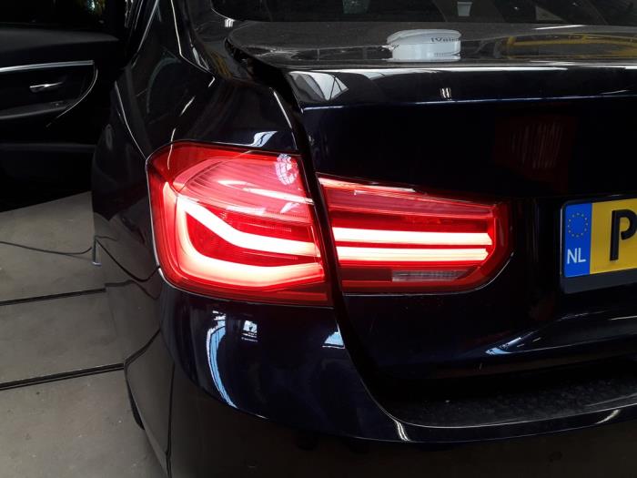 BMW 3 serie 320d 2.0 16V EfficientDynamicsEdition Sloopvoertuig (2017, Zwart)