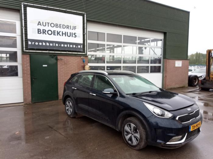 Kia Niro I 1.6 GDI Hybrid Sloopvoertuig (2018, Blauw)