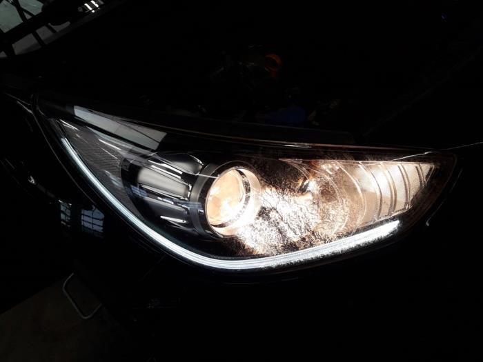 Kia Niro I 1.6 GDI Hybrid Sloopvoertuig (2018, Blauw)