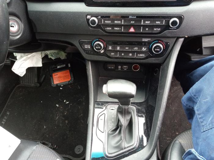 Kia Niro I 1.6 GDI Hybrid Sloopvoertuig (2018, Blauw)