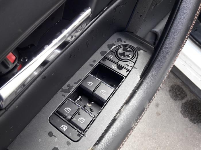 Mazda CX-60 2.5 e-SkyActiv PHEV Sloopvoertuig (2023, Wit)