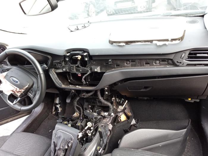 Ford Focus 4 Wagon 1.0 Ti-VCT EcoBoost 12V 125 Sloopvoertuig (2020, Blauw)