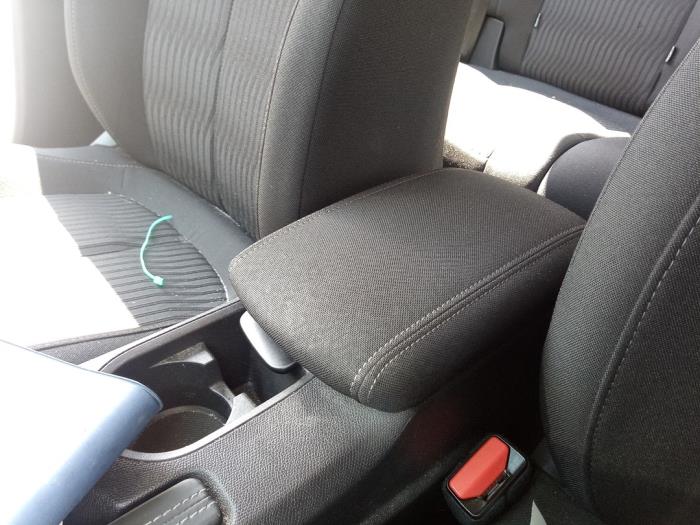 Peugeot 308 SW 1.6 BlueHDi 120 Sloopvoertuig (2015, Blauw)