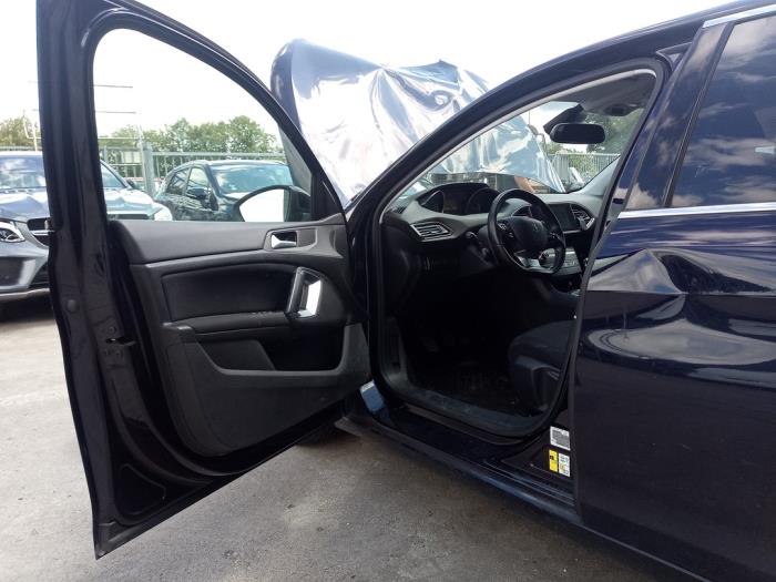 Peugeot 308 SW 1.6 BlueHDi 120 Sloopvoertuig (2015, Blauw)