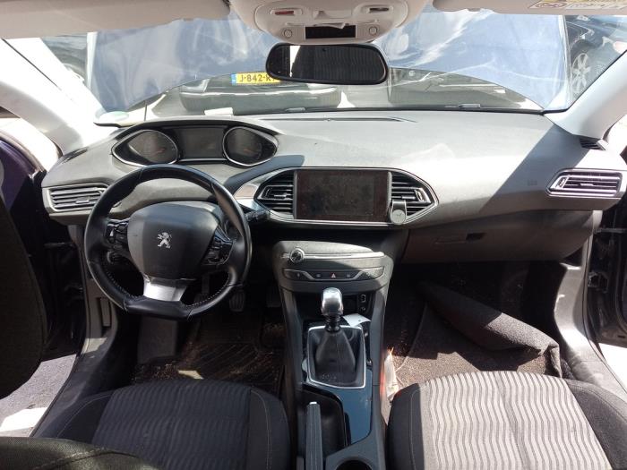 Peugeot 308 SW 1.6 BlueHDi 120 Sloopvoertuig (2015, Blauw)