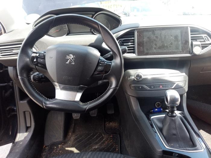 Peugeot 308 SW 1.6 BlueHDi 120 Sloopvoertuig (2015, Blauw)