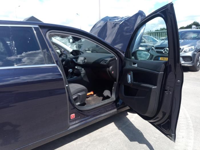 Peugeot 308 SW 1.6 BlueHDi 120 Sloopvoertuig (2015, Blauw)