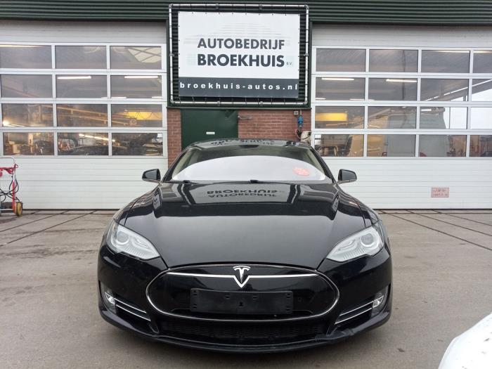 Tesla Model S P85 Sloopvoertuig (2013, Zwart)