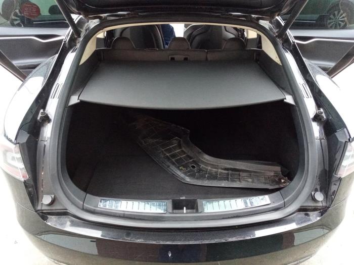 Tesla Model S P85 Sloopvoertuig (2013, Zwart)