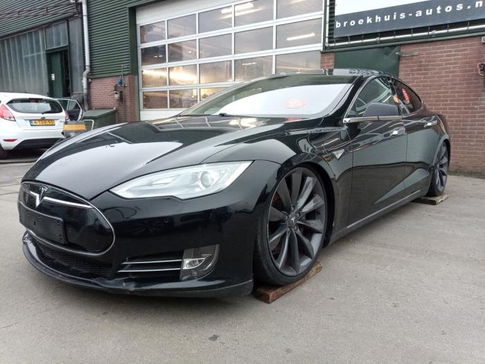 Tesla Model S P85 Sloopvoertuig (2013, Zwart)