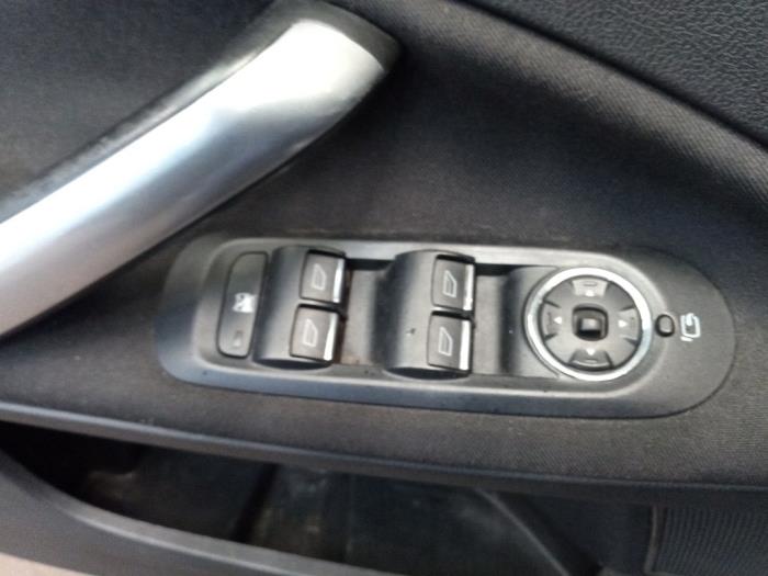 Ford Mondeo IV Wagon 2.0 16V Sloopvoertuig (2008, Grijs)