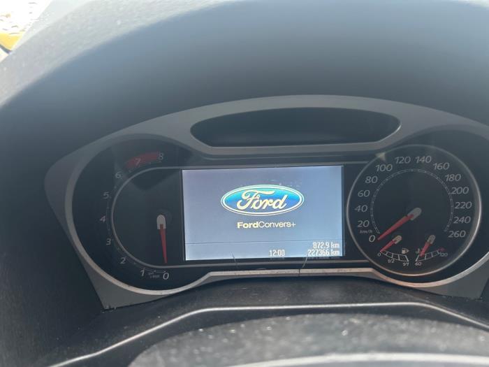 Ford Mondeo IV Wagon 2.0 16V Sloopvoertuig (2008, Grijs)