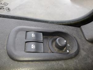 Renault Master III 2.3 dCi 135 16V FWD Sloopvoertuig (2015, RVS, Staal, Geel)