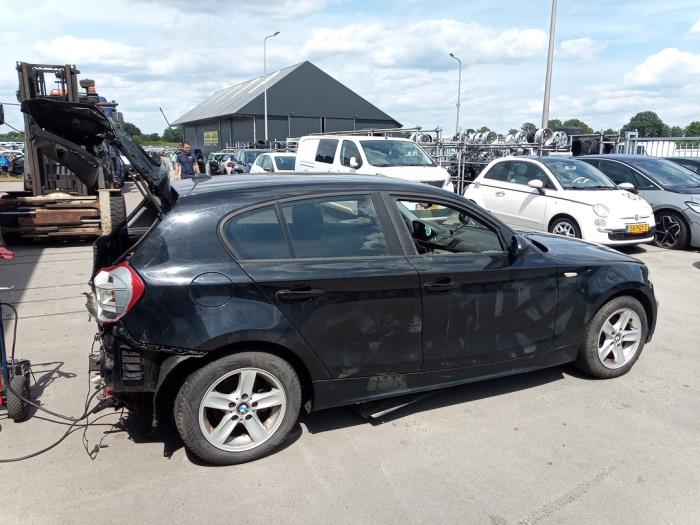 BMW 1 serie 116i 1.6 16V Sloopvoertuig (2005, Zwart)