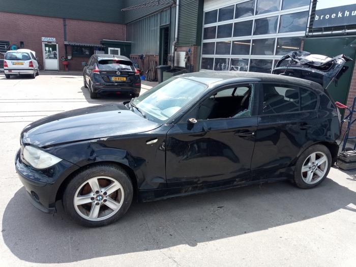 BMW 1 serie 116i 1.6 16V Sloopvoertuig (2005, Zwart)