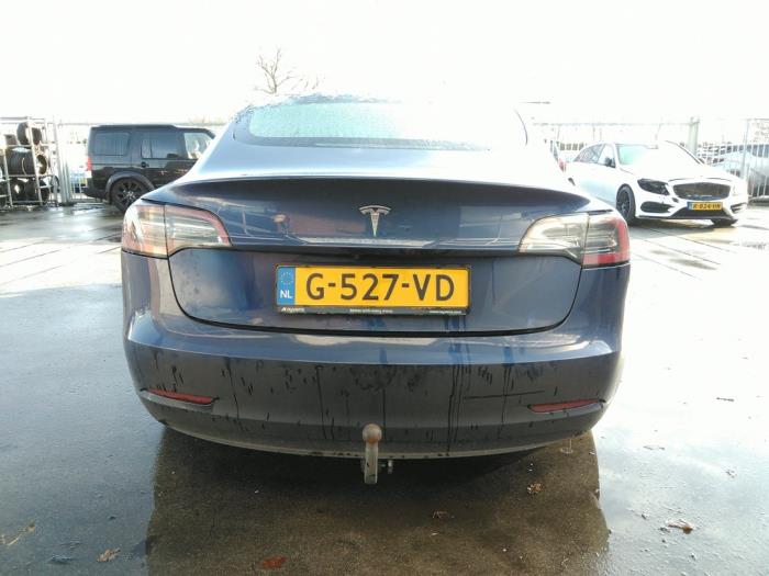 Tesla Model 3 Long Range AWD 75 kWh Sloopvoertuig (2019, Blauw)