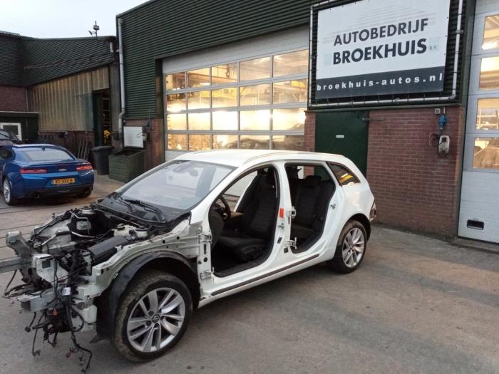 Opel Insignia Sports Tourer 2.0 CDTI 16V 4x4 Sloopvoertuig (2014, Wit)
