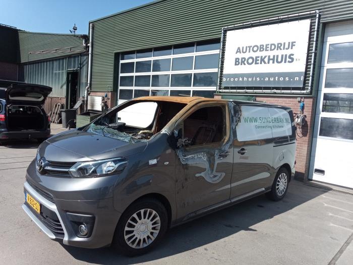 Toyota ProAce 1.6 D-4D 115 16V Worker Sloopvoertuig (2018, Grijs)