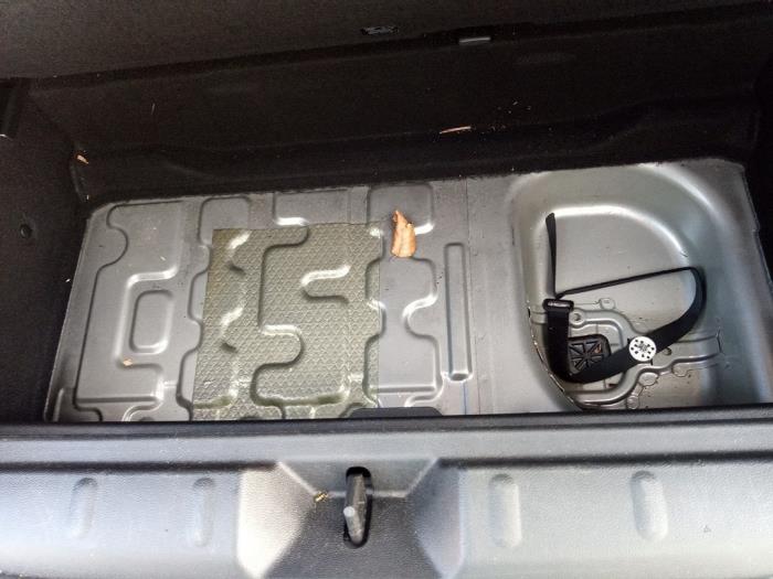 Mini Mini 1.5 12V Cooper Sloopvoertuig (2018, Grijs)