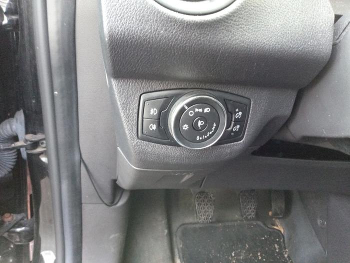 Ford Transit Courier 1.5 TDCi 75 Sloopvoertuig (2019, Zwart)