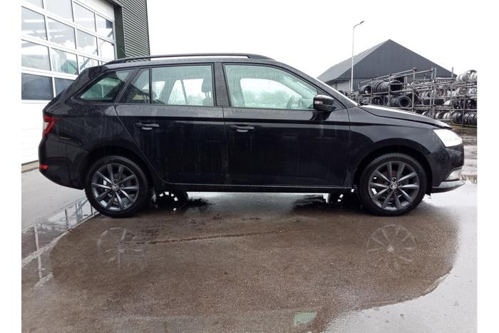 Skoda Fabia III Combi 1.0 TSI 12V Sloopvoertuig (2019, Zwart)