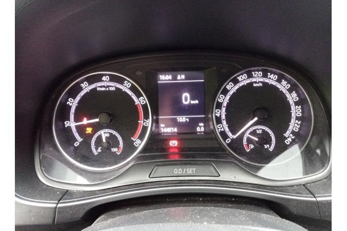 Skoda Fabia III Combi 1.0 TSI 12V Sloopvoertuig (2019, Zwart)