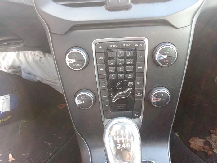 Volvo V40 1.6 T3 GTDi 16V Sloopvoertuig (2012, Zwart)