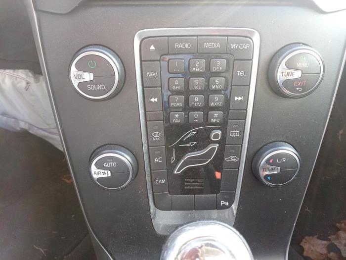 Volvo V40 1.6 T3 GTDi 16V Sloopvoertuig (2012, Zwart)