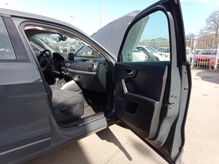 Audi Q2 1.0 30 TFSI 12V Sloopvoertuig (2019, Grijs)