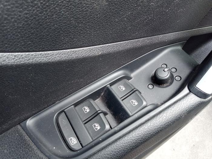 Audi Q2 1.0 30 TFSI 12V Sloopvoertuig (2019, Grijs)