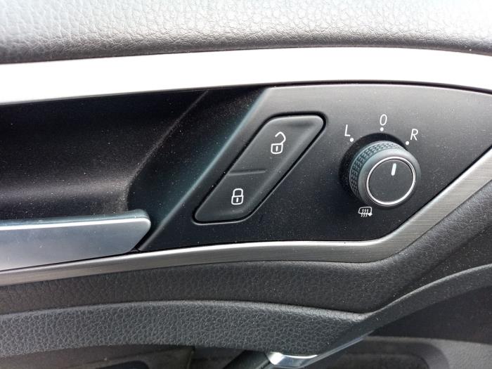 Volkswagen Golf VII 1.0 TSI 12V BlueMotion Sloopvoertuig (2016, Blauw)